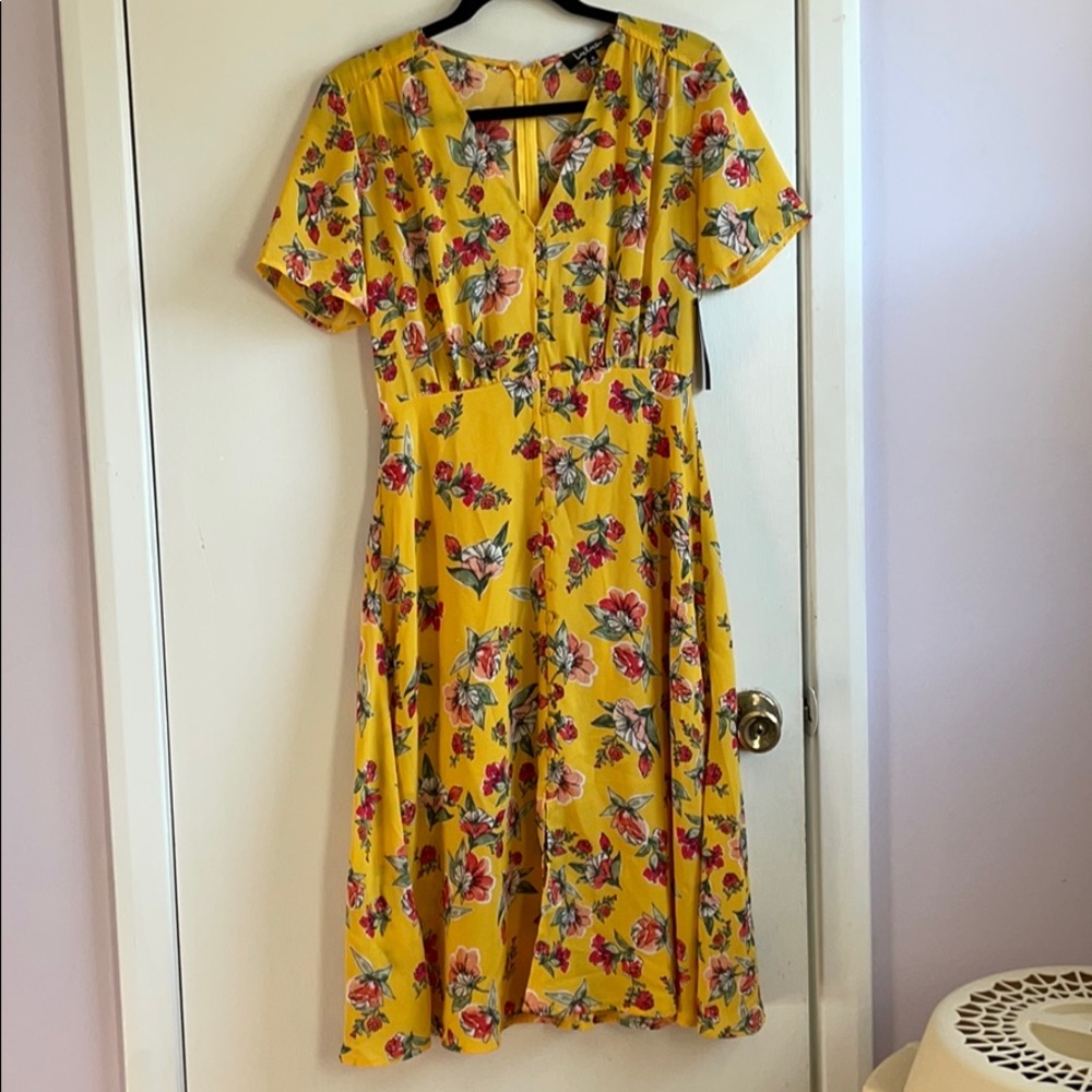 NWT Lulu’s Daytime Floral Dress